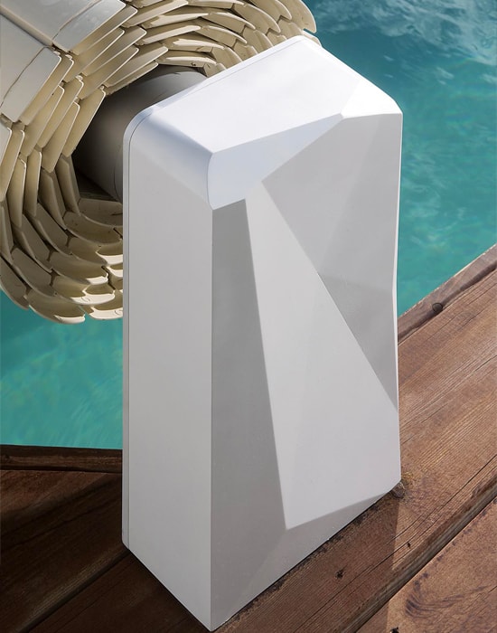 Volet automatique hors-sol pour piscine ULMO avec pied blanc